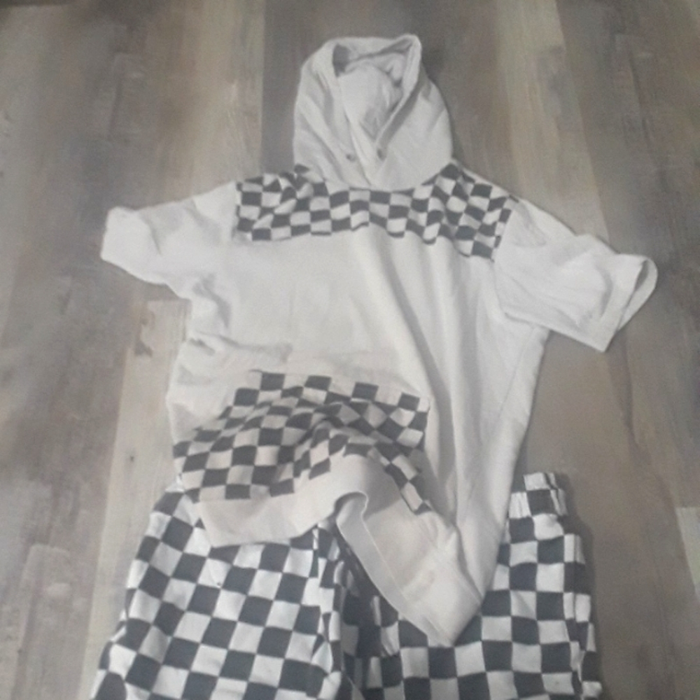 Hoodie&shorts bundle medium adult hoodie 36-38 checker black&white shorts